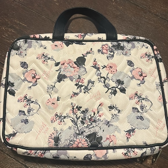 Vintage Betsey Johnson Travel Case - Picture 3 of 4